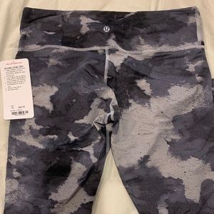 NWT LULULEMON Wunder Under Leggings 🍋